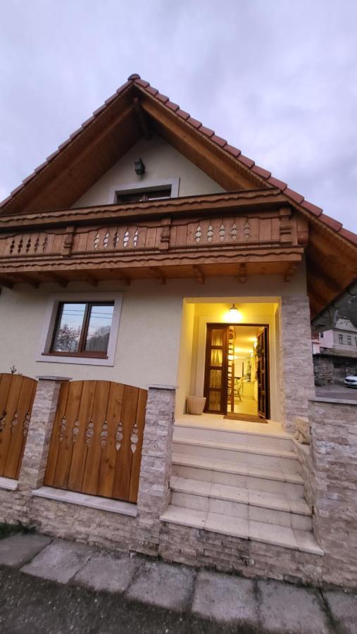 Casa Hetrea Villa ซิวิโชอารา ภายนอก รูปภาพ
